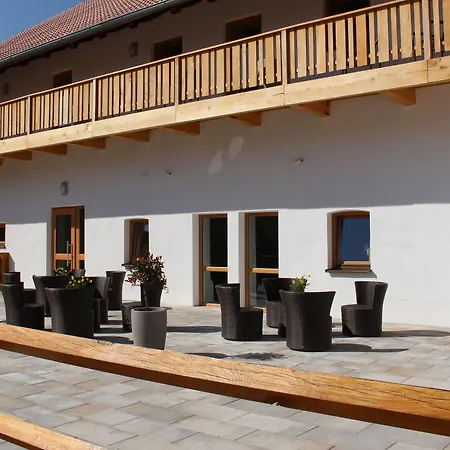 Spieglhof Bed & Breakfast 3*